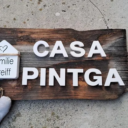 Biala Casa Pintga Streiff *